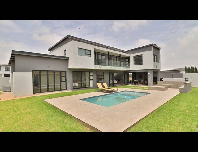 4 BEDROOM HOUSE FOR SALE IN MIDSTREAM ESTATE